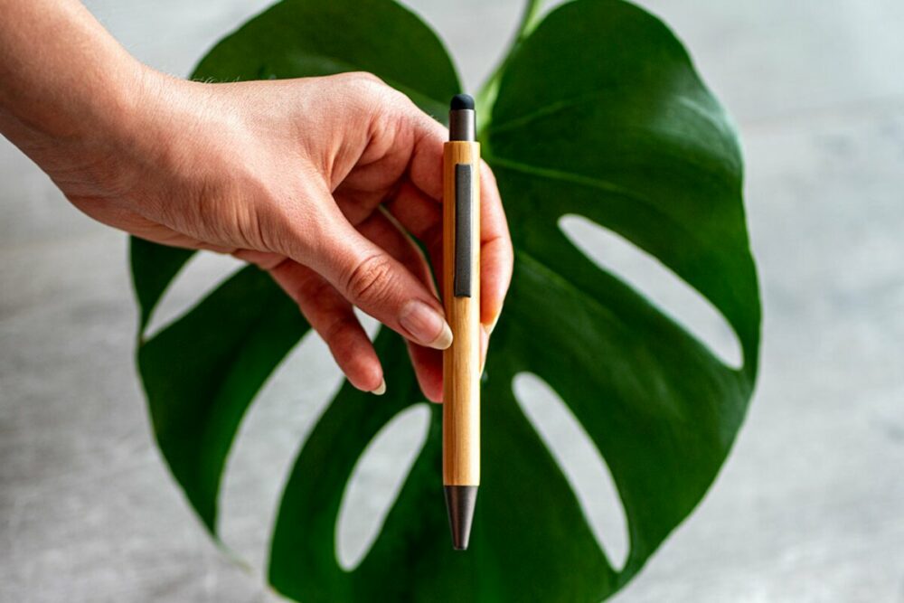 Długopis drewniany do ekranów dotykowych - beżowy