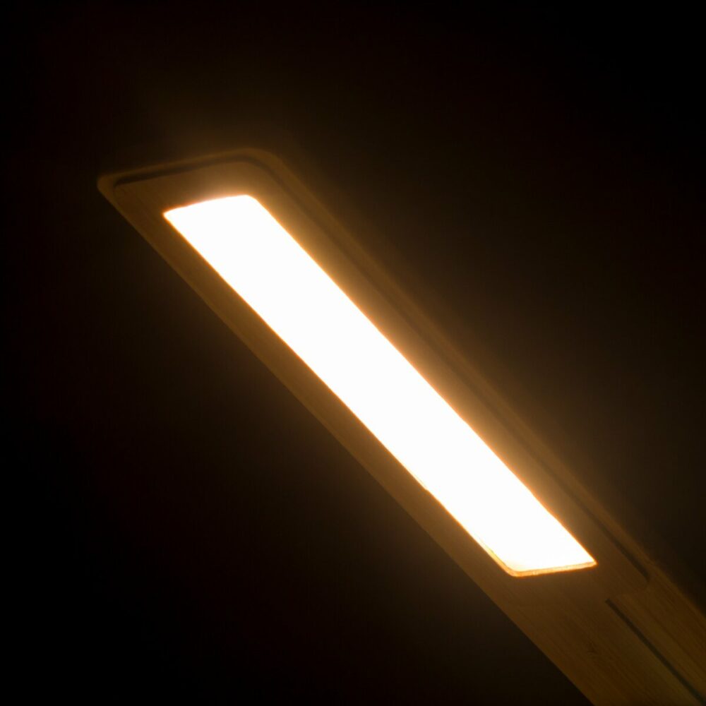 Sleya - wielofunkcyjna lampa biurkowa AP722100