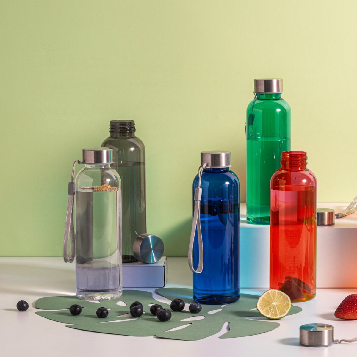 ENDERS M Butelka PET z recyklingu (100% rPET) z błyszczącym, półprzezroczystym wykończeniem 600 ml