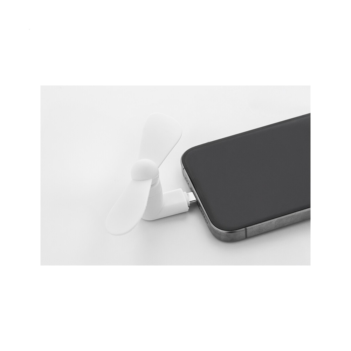 Blobile fan smartfonów AP864086-01__FC1