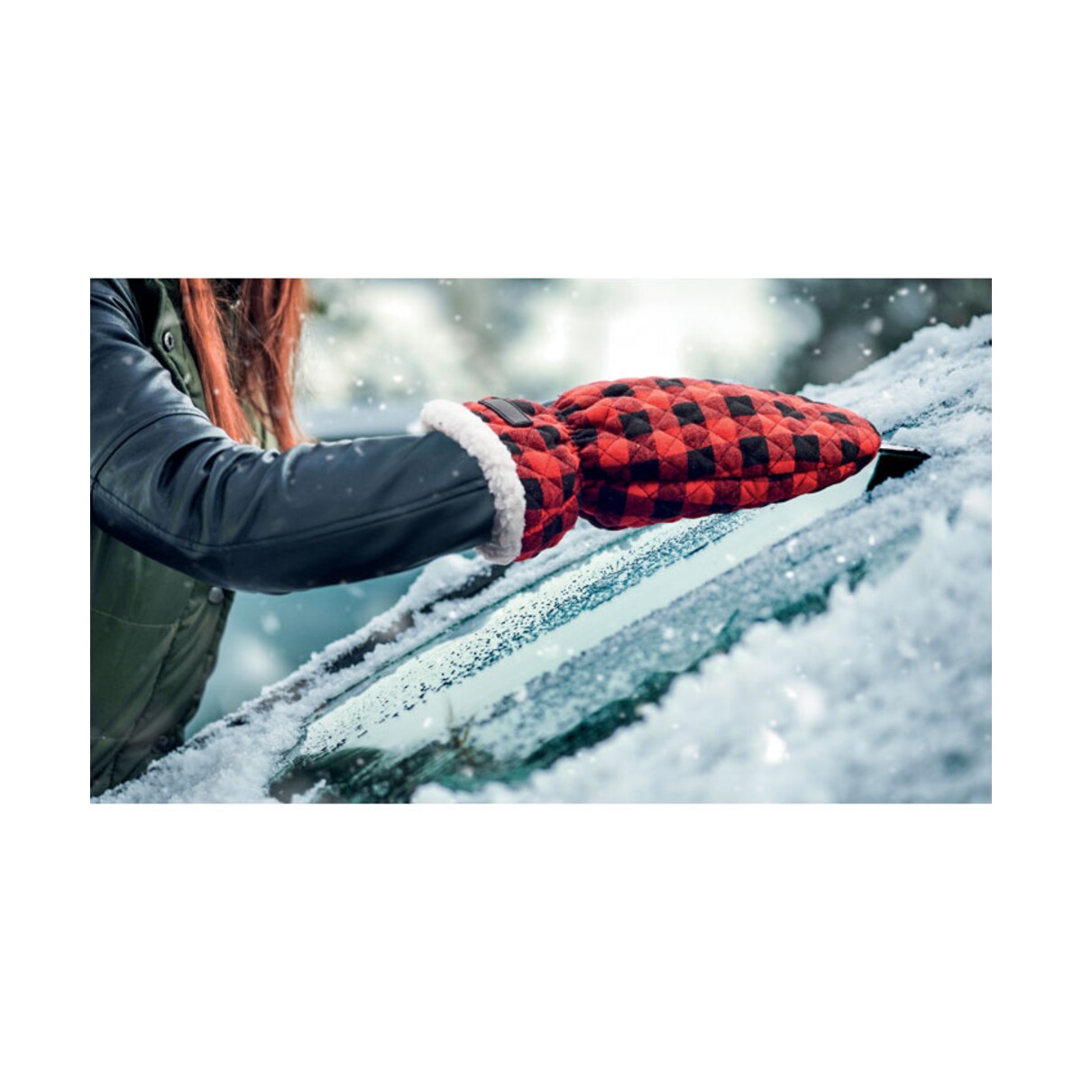 Skrobaczka do szyb z rękawicą ICEHAND mo2328-05-ambiant