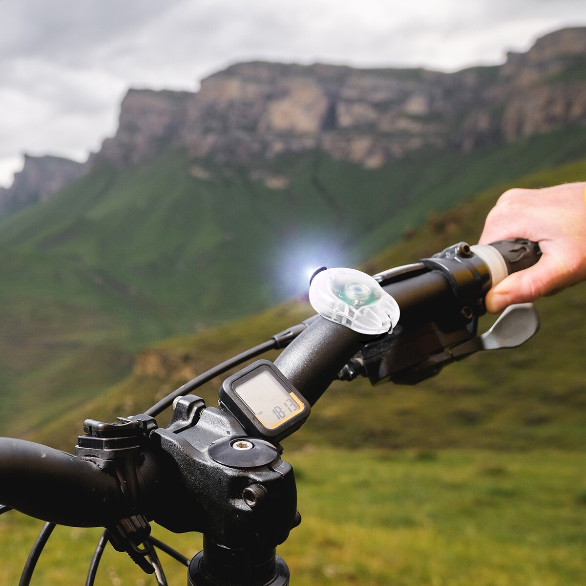 Dullux zestaw lampek rowerowych AP722423__DG1