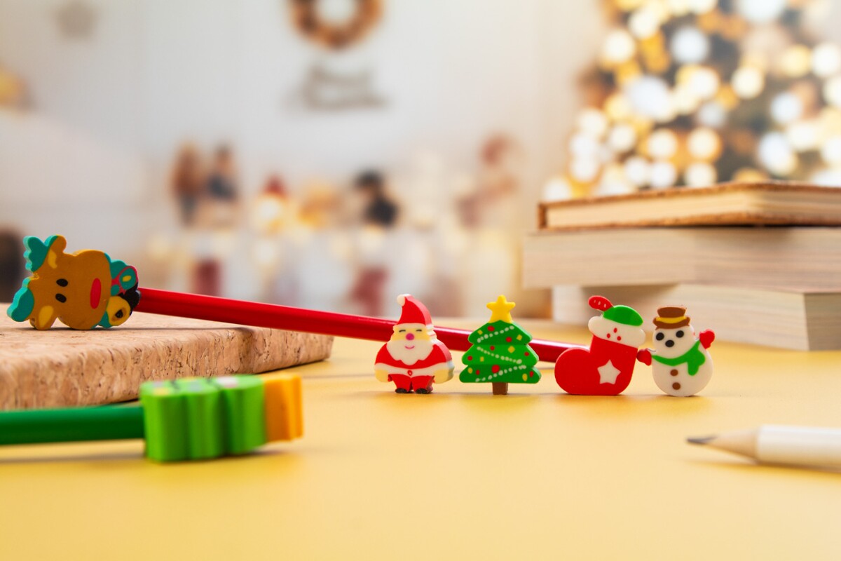 Sommaroy zestaw świątecznych gumek do ścierania / gumka AP845193__DG2