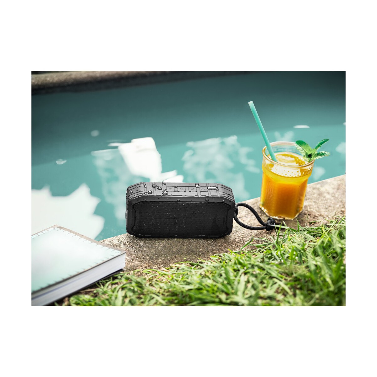 SHEERAN. Przenośny głośnik 10 W z IPX7 i 9-godzinną żywotnością baterii na 100% rABS 97140_amb