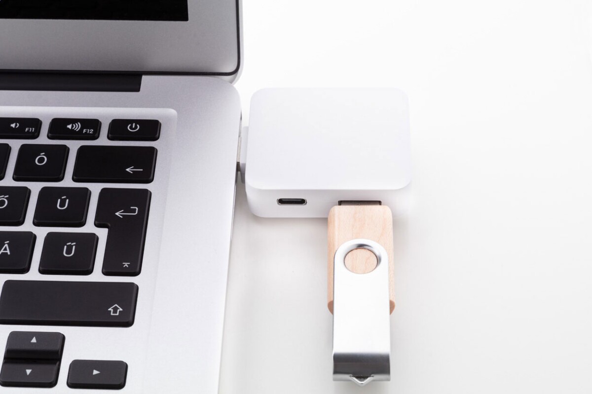 Rahubu USB hub RABS AP864037-01__DB