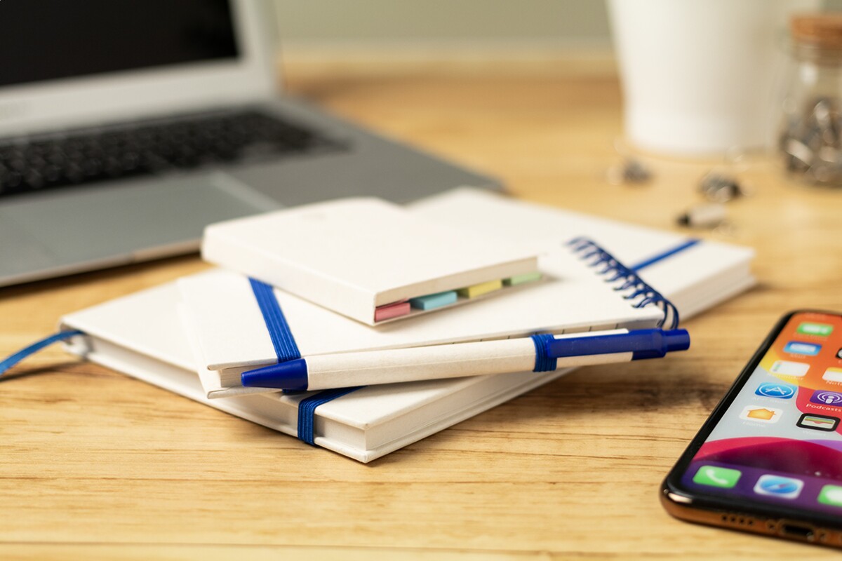 Relact Stick karteczki samoprzylepne z kartonów po mleku AP800778-01__DG