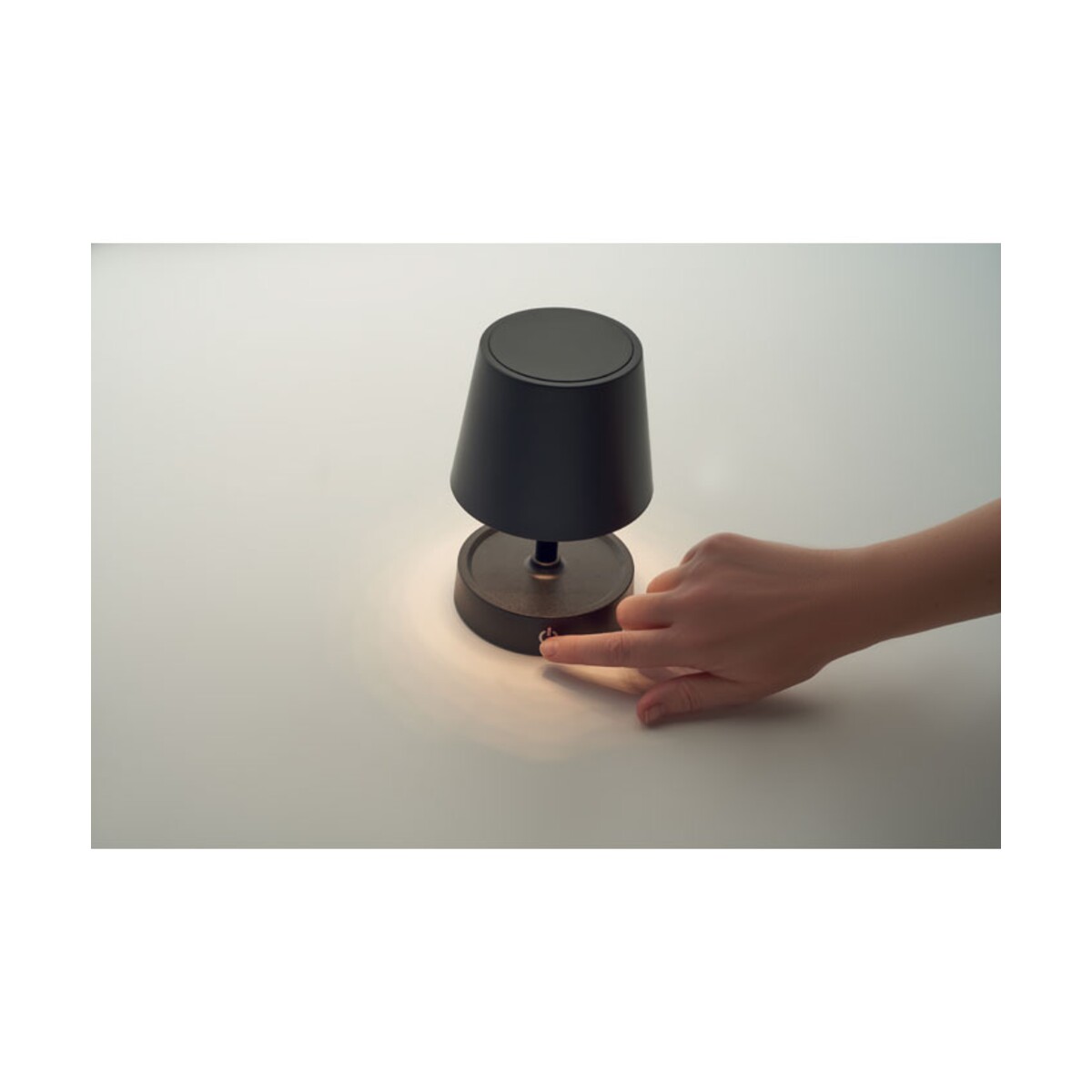 Lampa stołowa ładowana USB TAPLAMB mo2339-03-detail