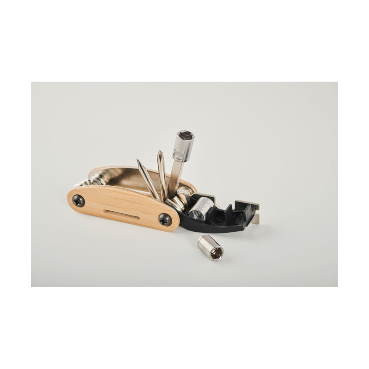 Narzędzie wielof. w bambusie MANO mo2139-40-detail