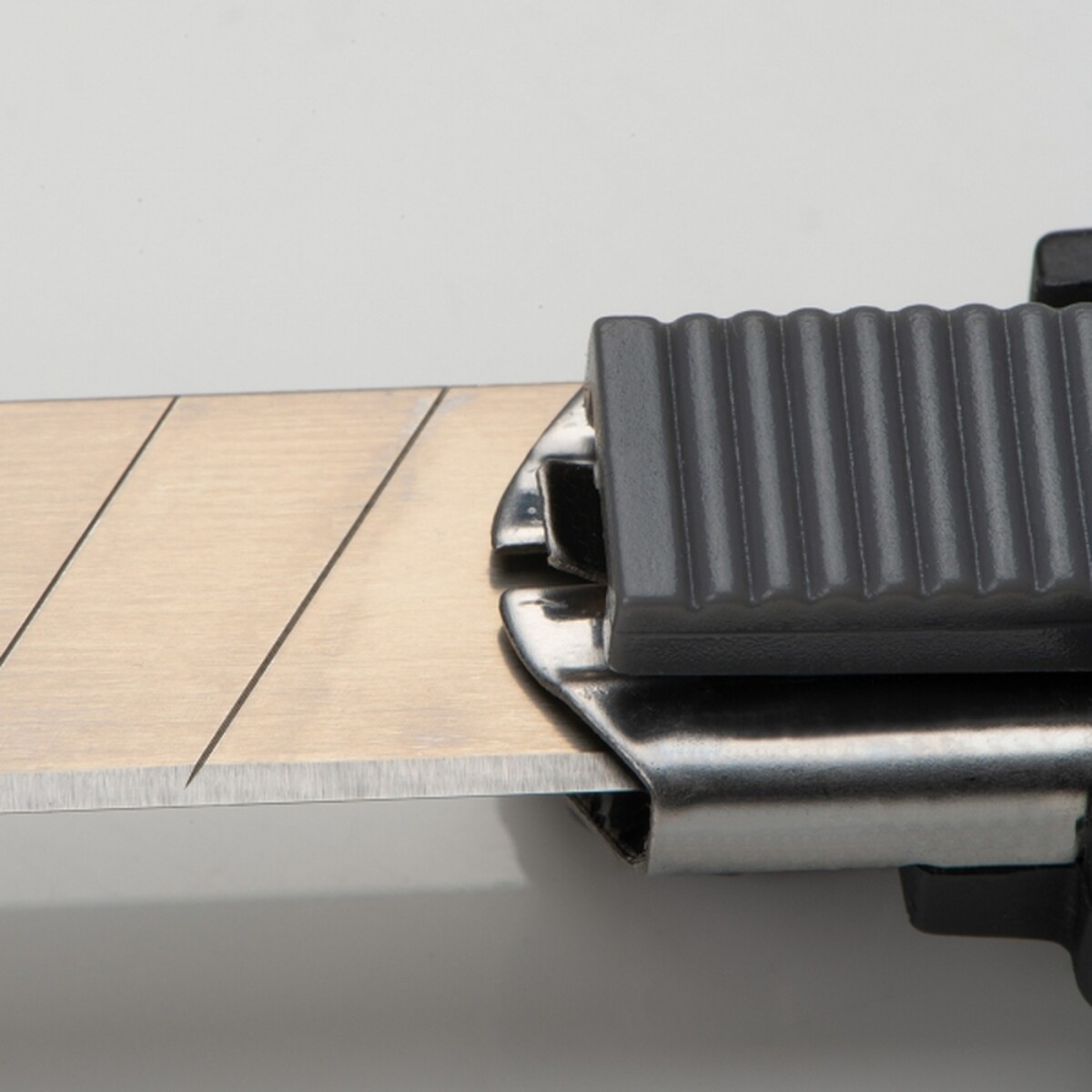 Nóż do kartonu CrisMa SUSANNE noz-do-kartonu-crisma-8900503-9