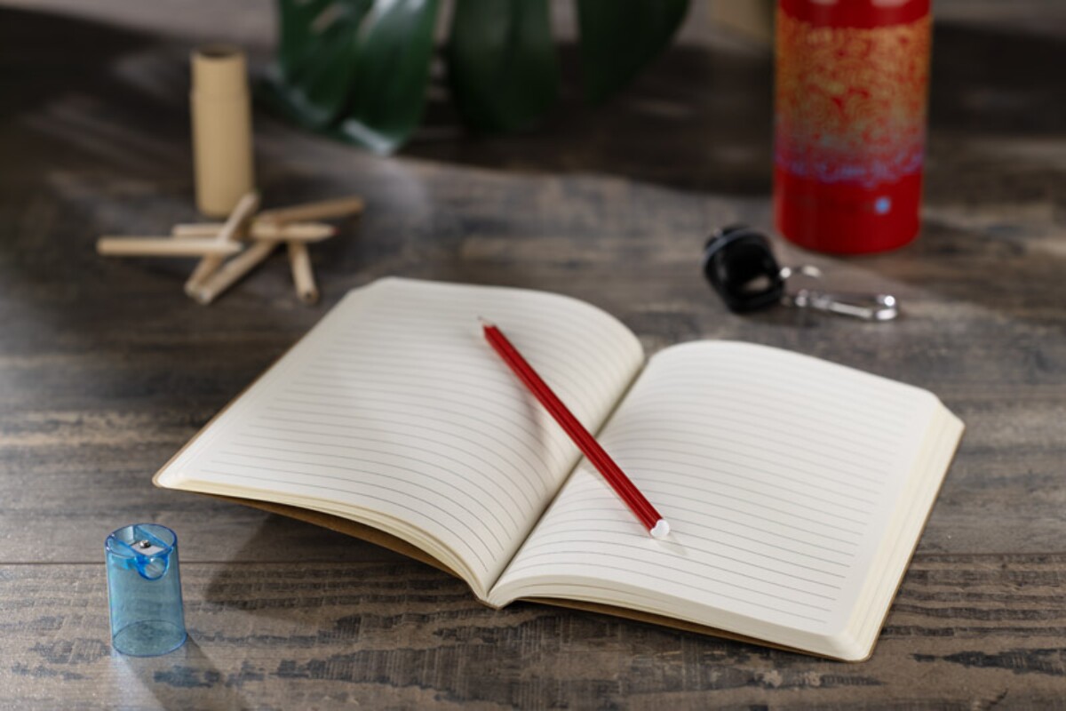 Ołówek w kształcie serca LOVIO 19825-04_l