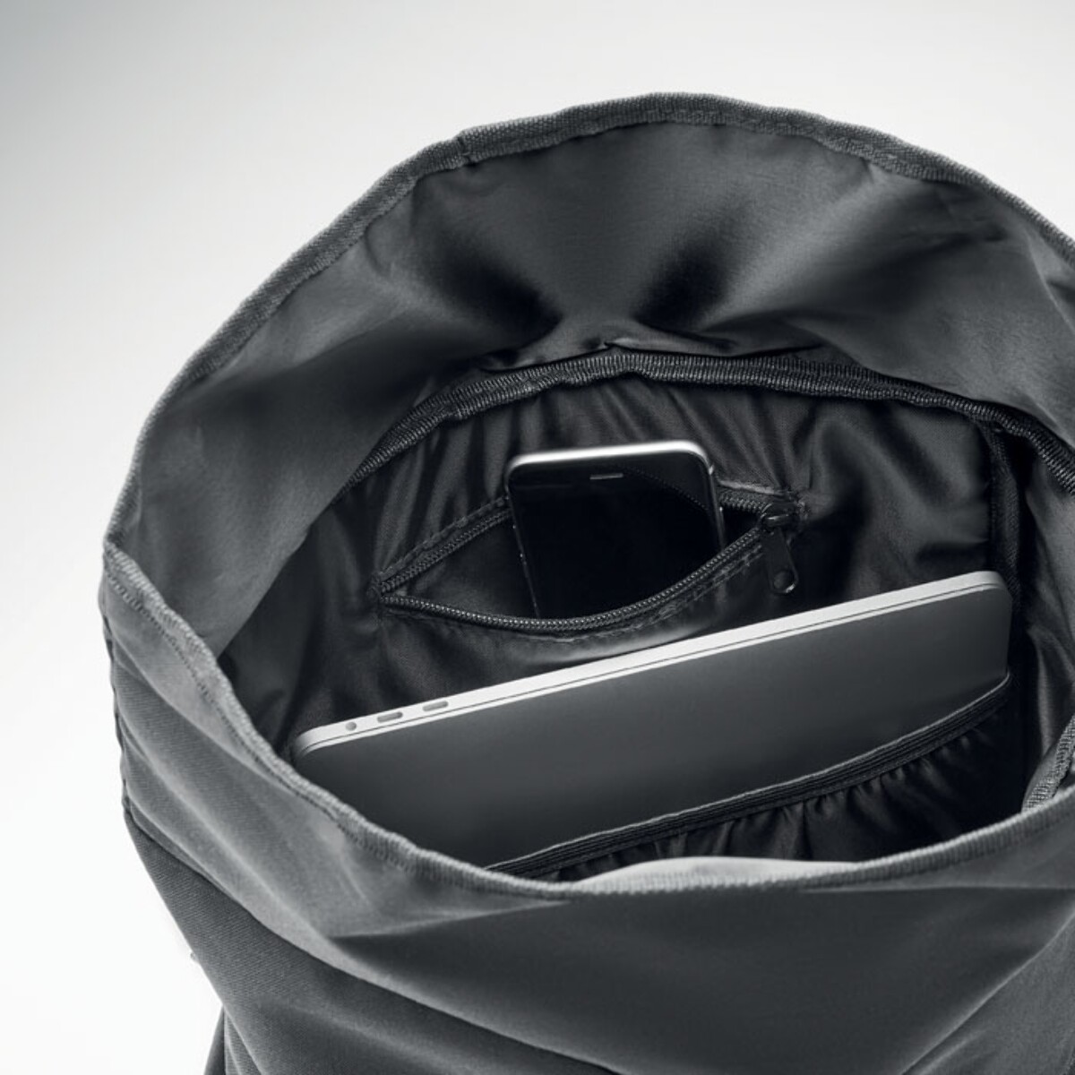 Plecak 600D RPET typu rolltop NAPA mo6998-03-open