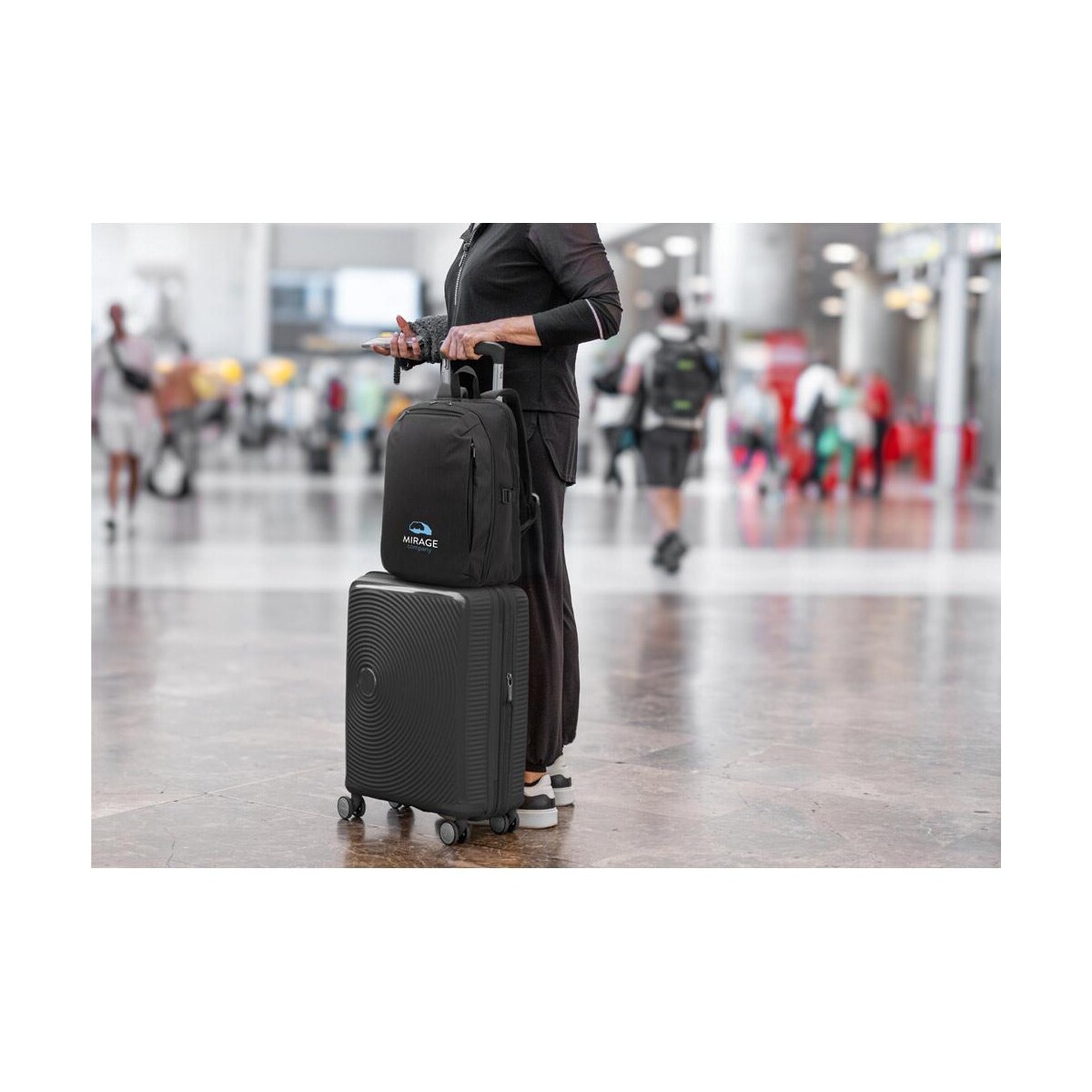 UDINE. Plecak podróżny z jedną, całkowicie otwieraną komorą z poliestru 300D z recyklingu o wysokiej gęstości 16" 92540_amb