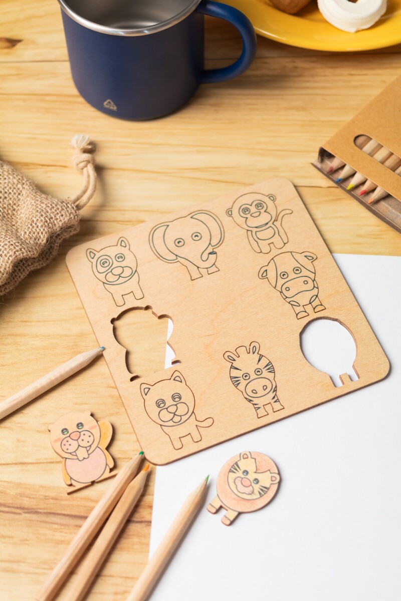 Matchmor gra polegająca na kolorowaniu i dopasowywaniu kształtów AP716804__DG2