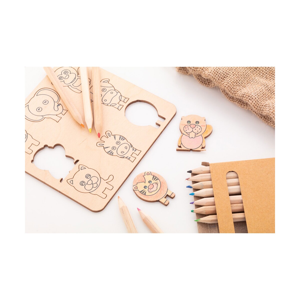 Matchmor gra polegająca na kolorowaniu i dopasowywaniu kształtów AP716804__FC1