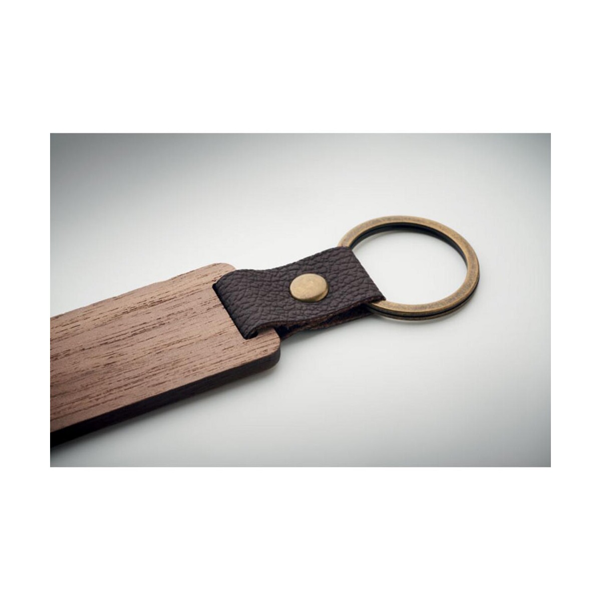Brelok z orzecha i z PU NAWKEY mo2369-40-detail