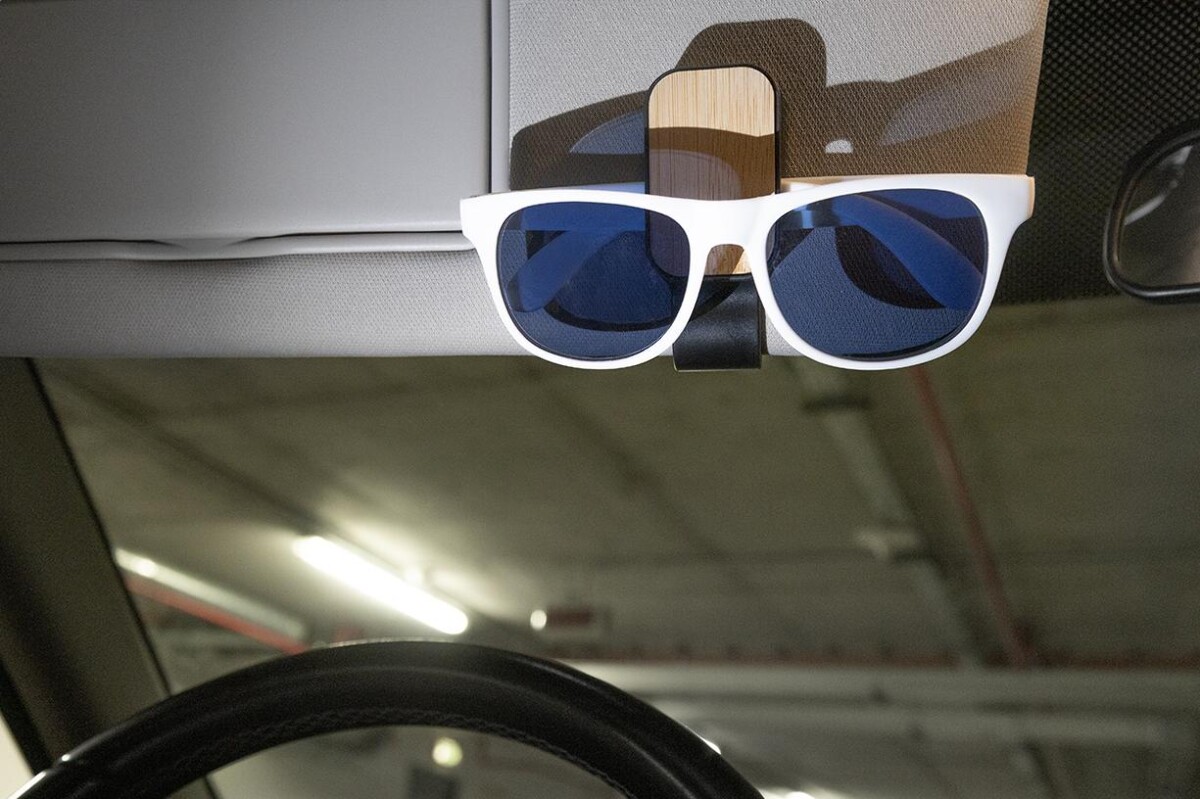 ShadeSnap uchwyt na okulary przeciwsłoneczne RABS do samochodu AP800793-10__DG2