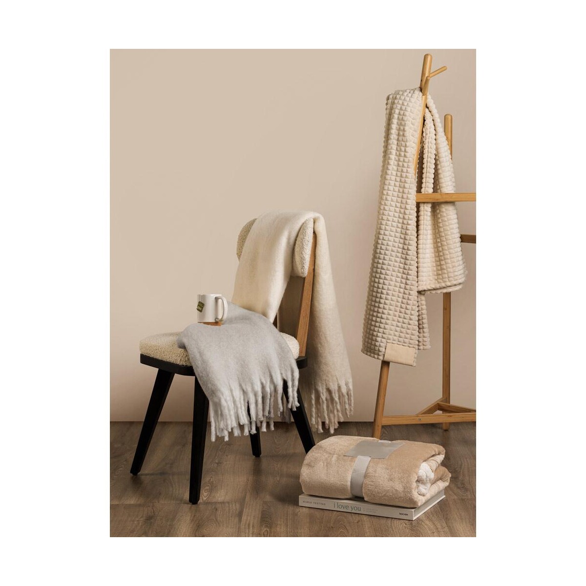 HEIDEN. Dwustronny polarowy koc (190 g/m²) z satynową wstążką i etykietą do personalizacji 99078_amb