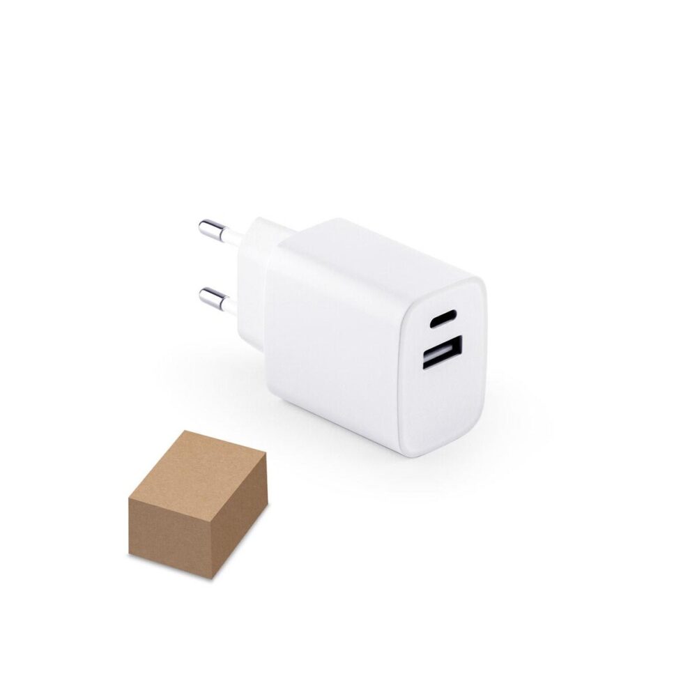 WEGENER. Zasilacz z portem USB-A 18W i USB-C 20W wykonany w ABS pochodzącego z recyklingu (100% rABS) 97186_set