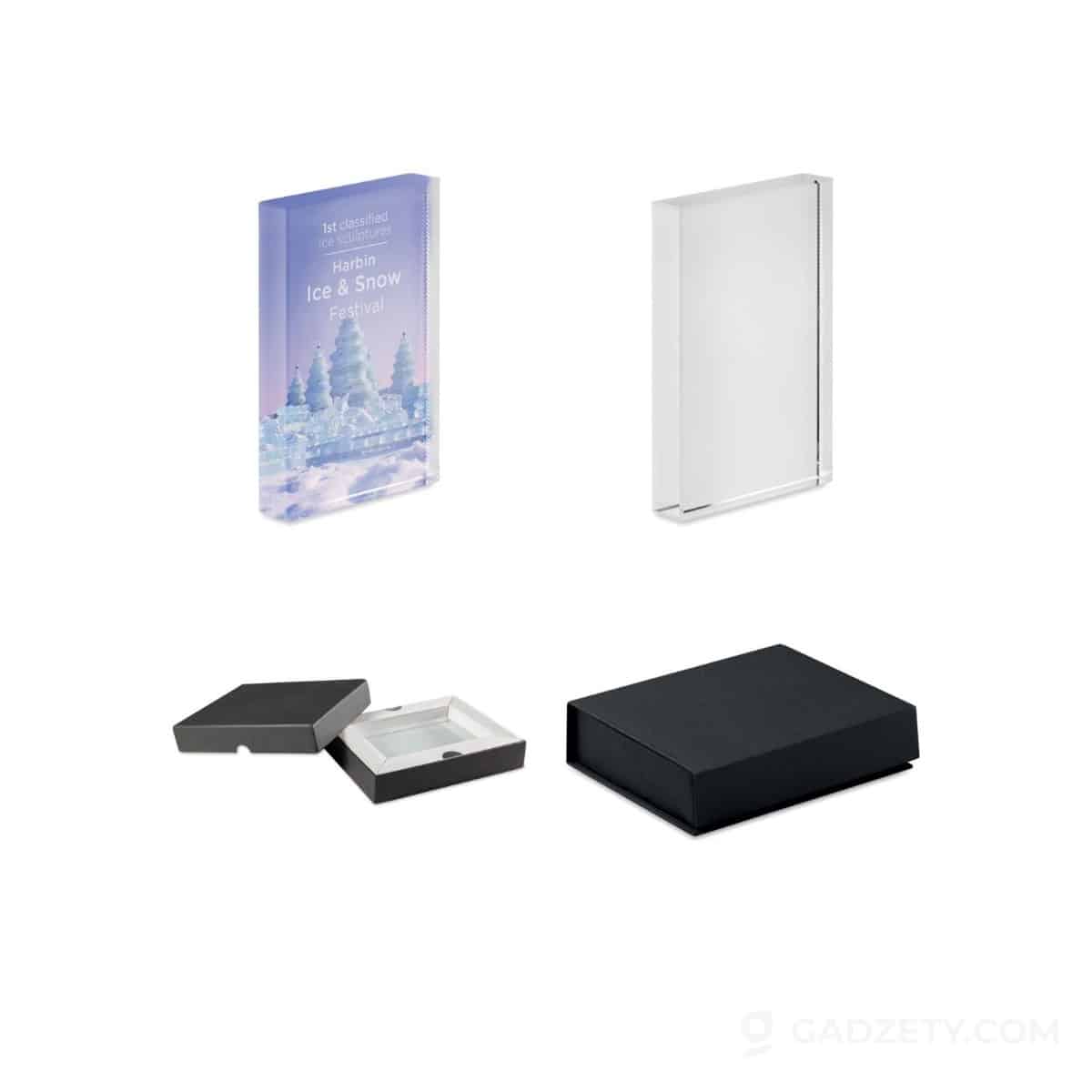 Statuetka szklana BLO, w pudełku upominkowym